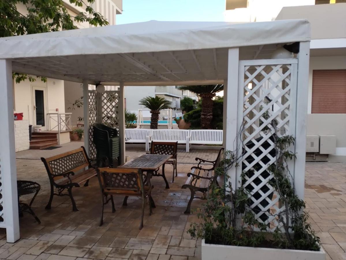 Claudia Residence Alba Adriatica Ngoại thất bức ảnh