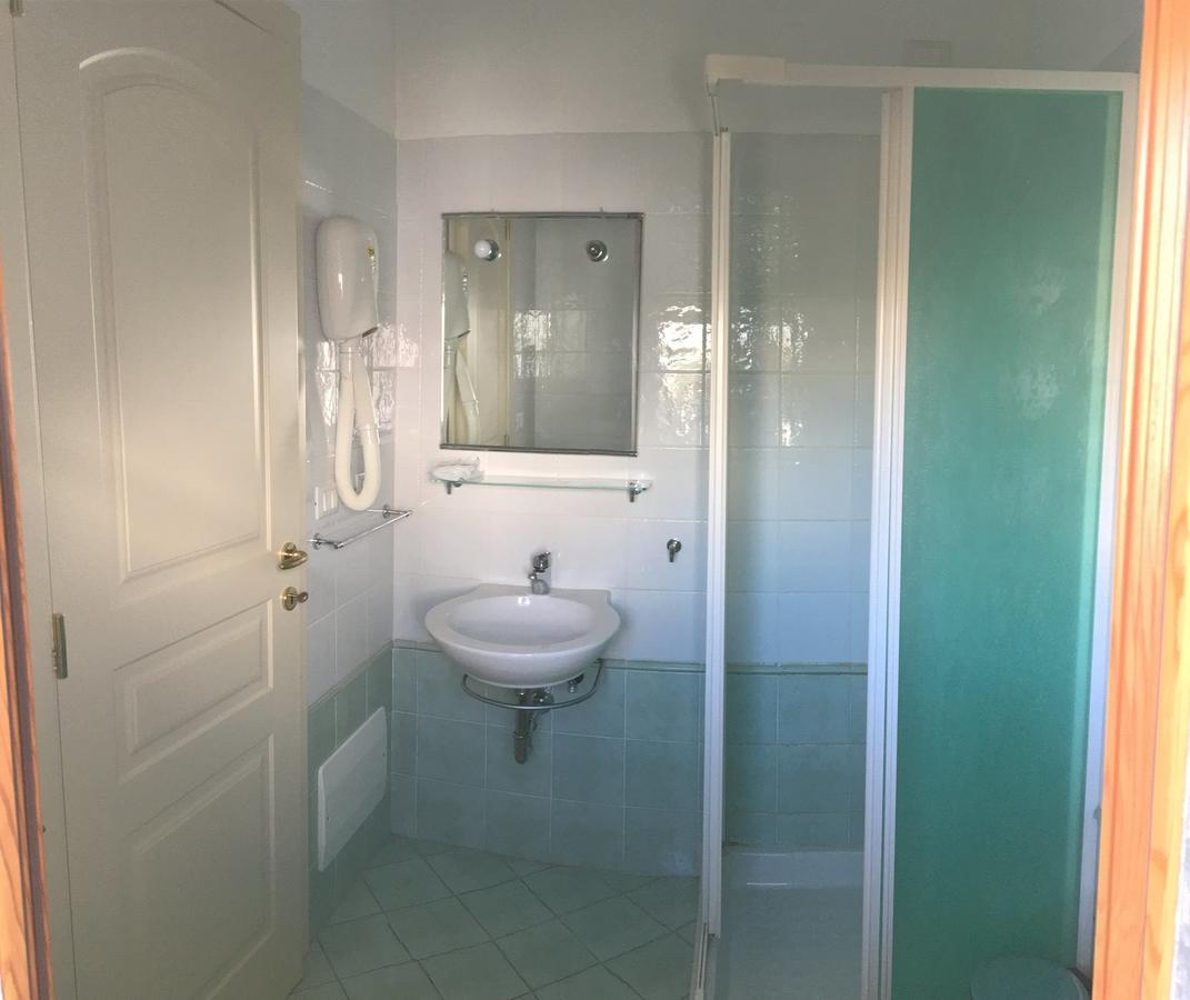 Claudia Residence Alba Adriatica Ngoại thất bức ảnh