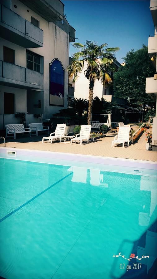 Claudia Residence Alba Adriatica Ngoại thất bức ảnh